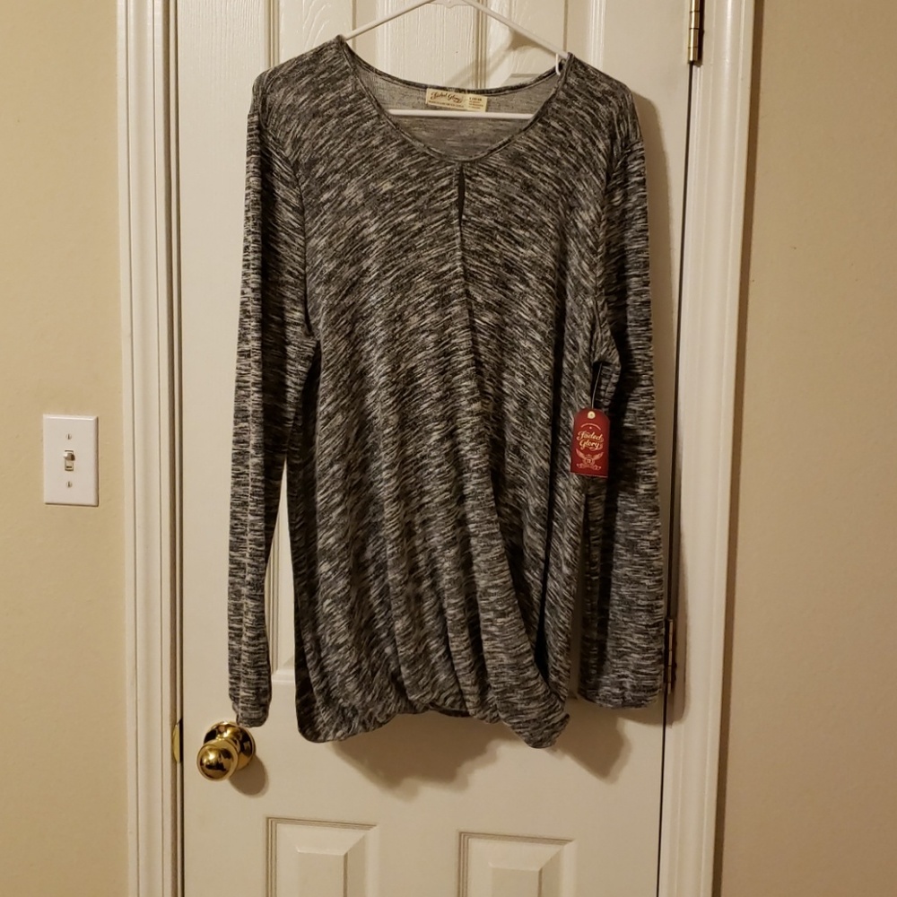 Lightweight sweater